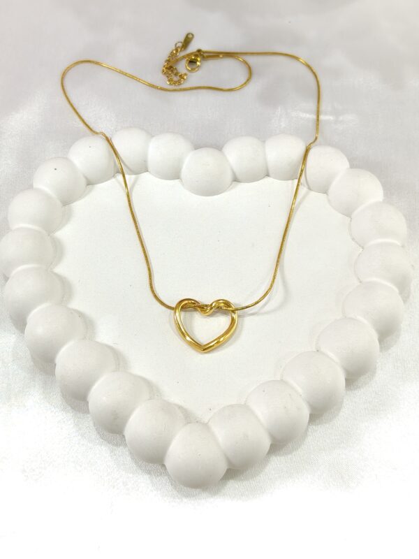 Elegant gold plated heart chain necklace