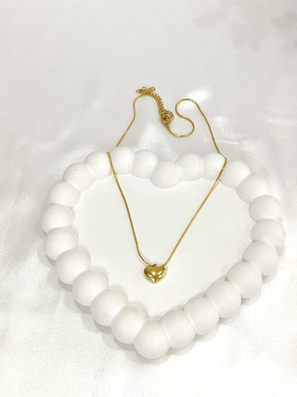 Dual style black heart pendant chain