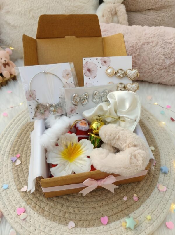 Cute accessories combo set for girls gifting and daily wear
